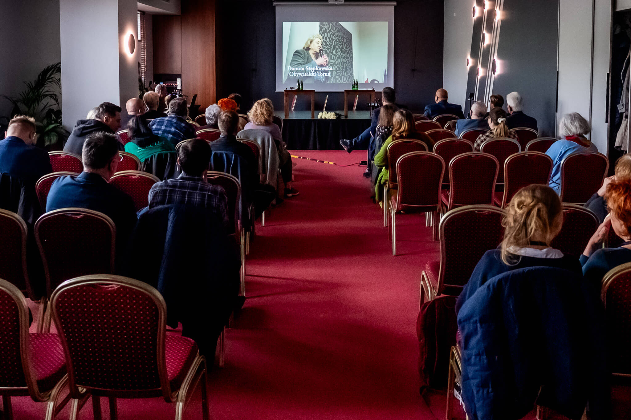 film - relacja z poprzedniej konferencji CO SIĘ STAŁO Z NASZĄ PRASĄ