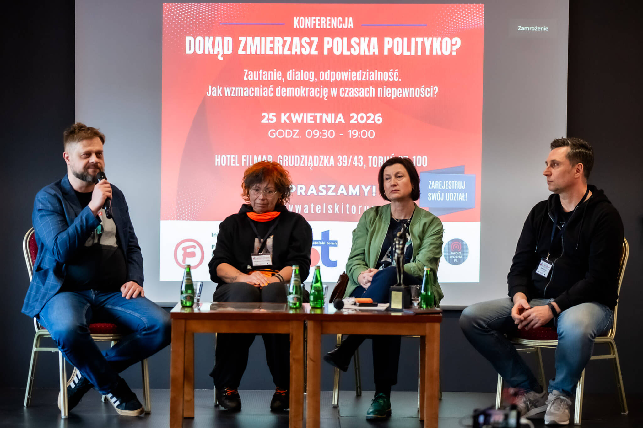 IV panel - od lewej prowadzący Grzegorz Giedrys, Ewa Moroz-Kaczyńska, prof Magdalena Mateja, Piotr Czaban