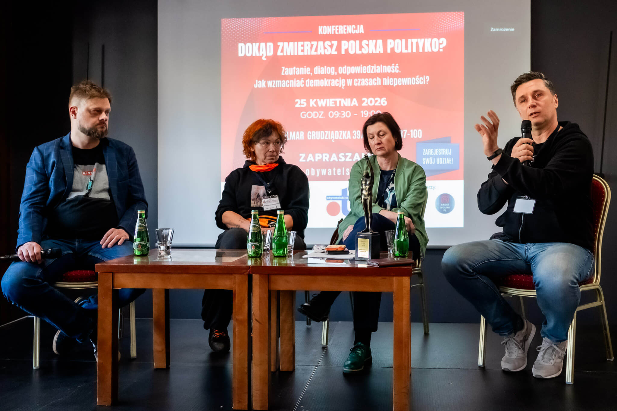 IV panel - od lewej prowadzący Grzegorz Giedrys, Ewa Moroz-Kaczyńska, prof Magdalena Mateja, Piotr Czaban