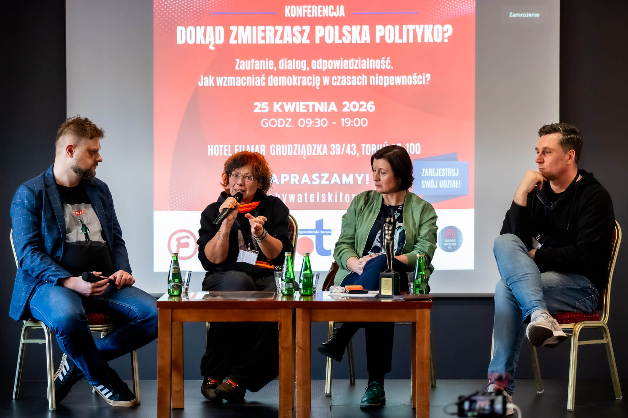 IV panel - od lewej prowadzący Grzegorz Giedrys, Ewa Moroz-Kaczyńska, prof Magdalena Mateja, Piotr Czaban